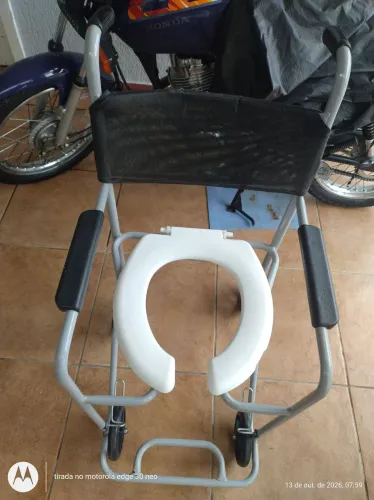 Cadeira de banho Jaguaripe
