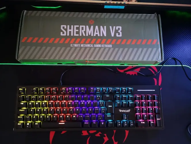 Teclado gamer TGT Sherman v3 switch huano azul. Novo