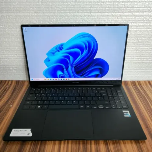 Notebook Samsung Book 2 PRO i7-1260P vPro® 2.10GHz 16GB 1TB NVMe 15.6" FHD Arc A350M 4GB