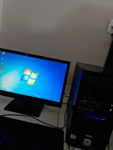 COMPUTADOR + MONITOR