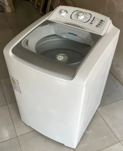 Máquina de lavar Roupa Eletrolux 12KG BEM NOVINHA FAÇO ENTREGA 