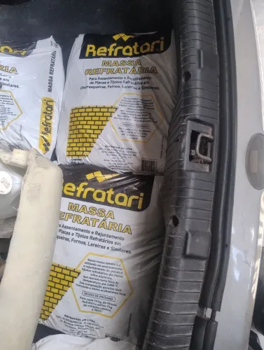 TERRA REFRATÁRIA 10 KILOS cada saco ( 03 UNIDADES por R$90,00) 