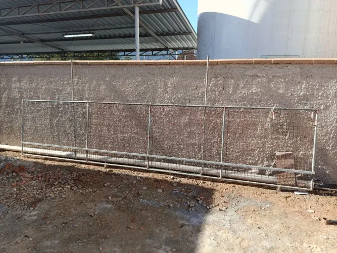 Portão De Ferro Galvanizado, 5 Metros Por 1,10
