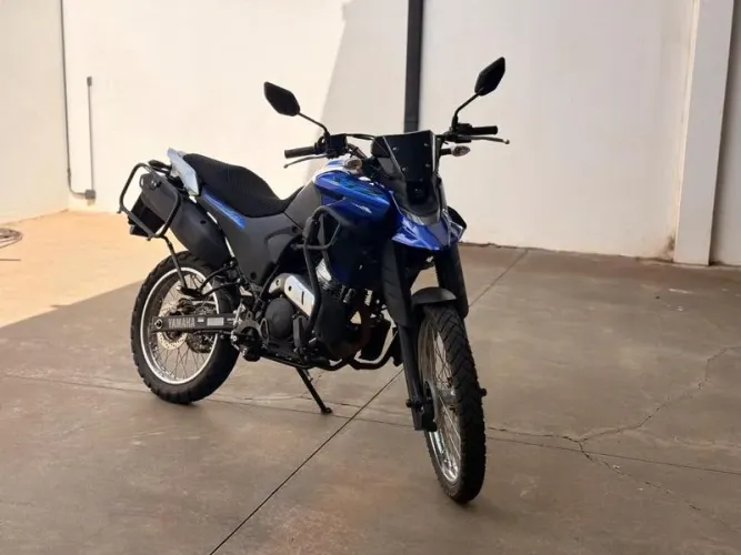 YAMAHA XTZ 250 LANDER 2025