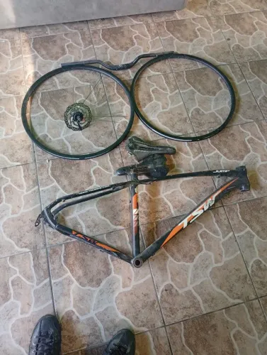 Vendo peça de bicicleta
