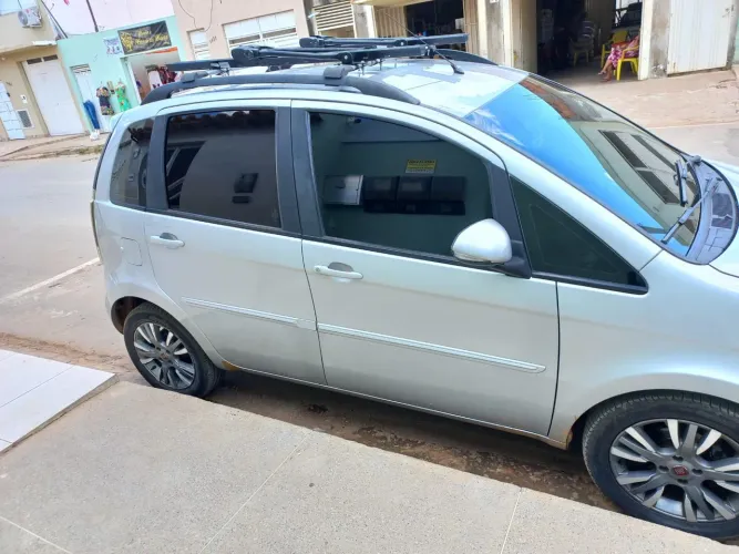 Fiat Idea Attractive 1.4 Fire Flex 8V 5P 2014