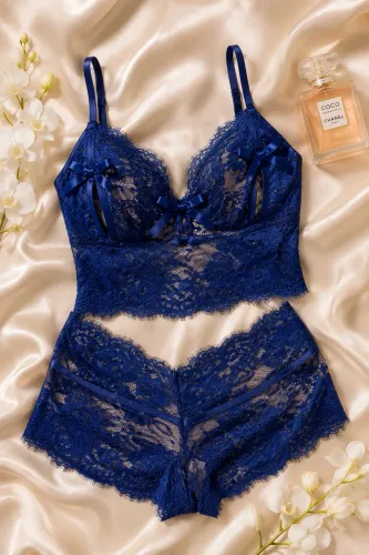 Conjunto de Renda Azul-Marinho Elegância, sensualidade e conforto em uma única peça.