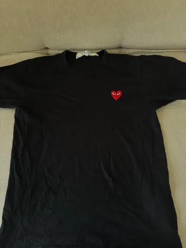 Camiseta Comme des garçons Preta