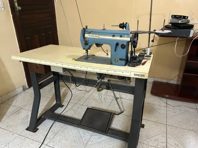 Máquina De Costura Semi Industrial Singer 20U Reta E Zig Zag - Raridade