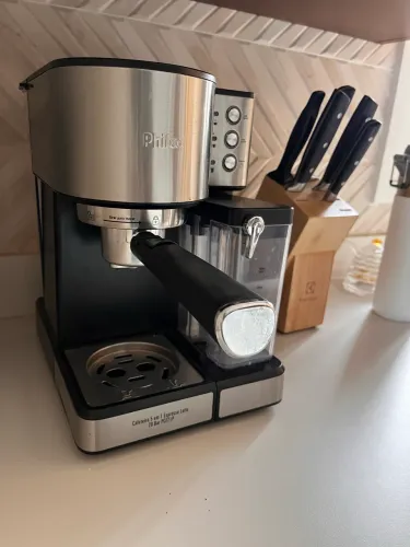 Cafeteira Philco Expresso Latte 5 em 1 20 Bar