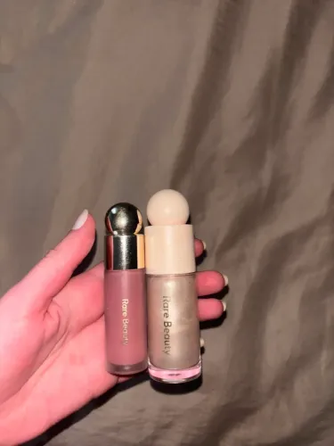 Kit blush e iluminador líquido Rare Beauty