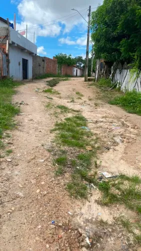 VENDO UM TERRENO NA CAUCAIA 