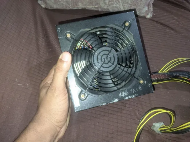 Fonte 500w genérica seventeam