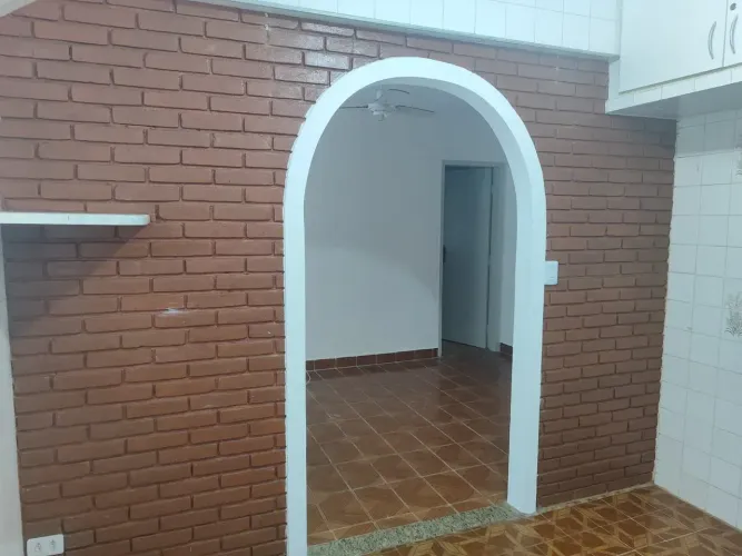 Imóvel para aluguel possui 82 metros quadrados com 2 quartos em Boqueirão - Praia Grande -