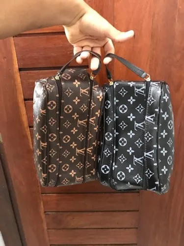 Necessaire Louis Vuitton