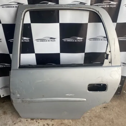 Porta do Corsa Classic traseira esquerda