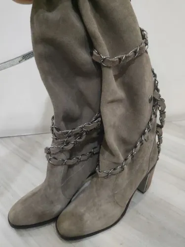Bota de camurça Schutz 37