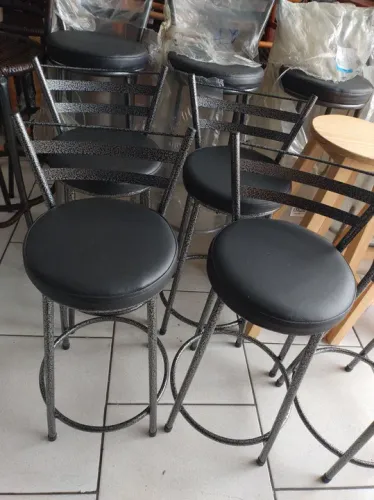 Banqueta novas 60 cm de altura até o acento 