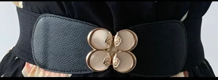 Cinto de Encaixe Detalhe Dourado 