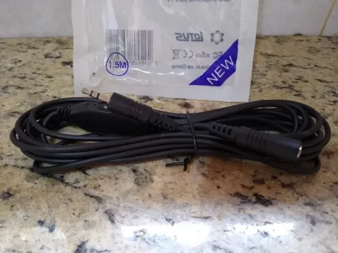 Cabo Extensor P2/P2 Lotus 1,5m