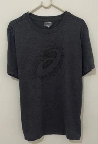 Camiseta Asics original P e M novas