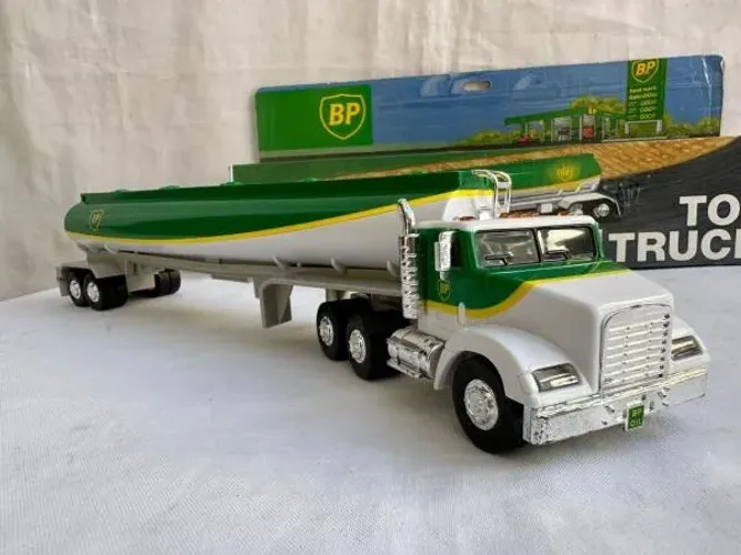 Miniatura Toy Tanker Truck Bp 36 Cm (caixa)