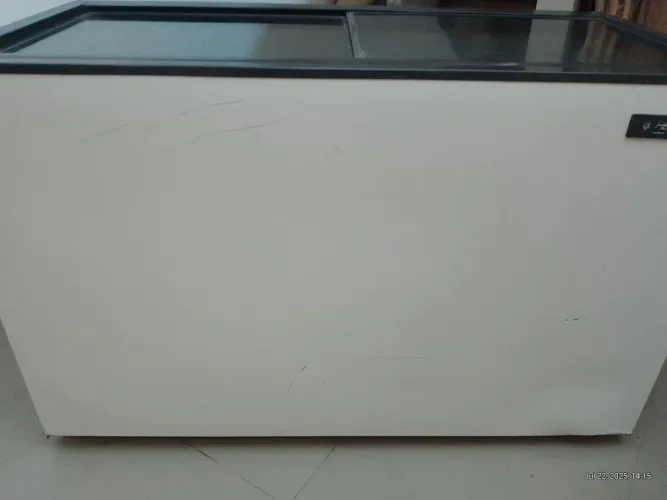 Freezer com tampa de vidro 