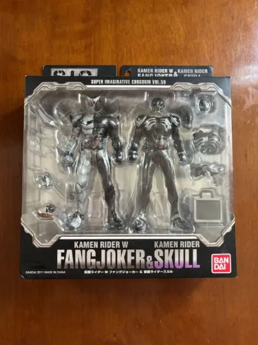 Kamen Rider W Fang Joker & Skull Chogokin