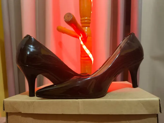 Salto Alto Elegante - Semi-Usado!