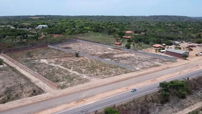 Terreno comercial na Br-316 Chapadinha Sul-Teresina, 6.045m² ideal, garagem, posto de gaso