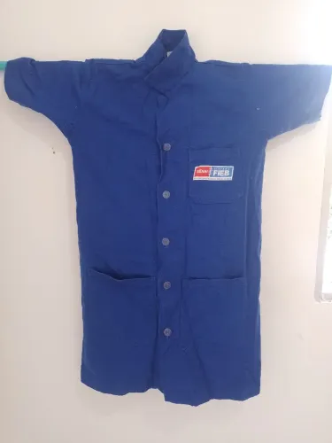Jaleco tamanho p semi novo