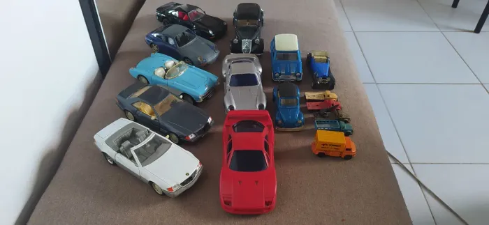 Carrinhos diversos 