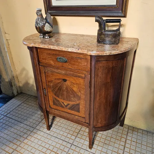 Móveis antigos, buffet antigo marchetado, antiguidades