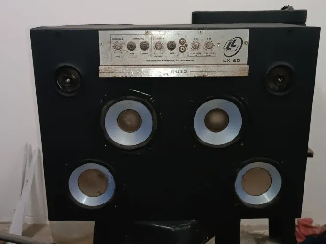 Caixa amplificada 