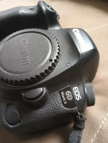 Canon 6D MARK II
