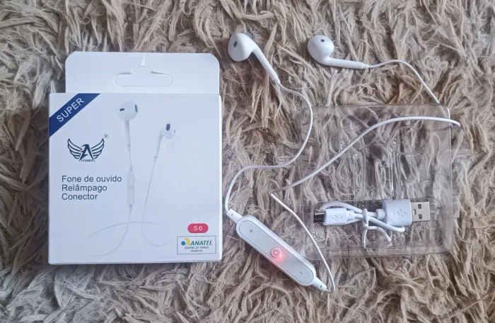 Fone de ouvido Bluetooth