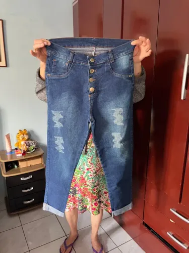 Calça Jeans Destroyed TAM 42 (nova) 