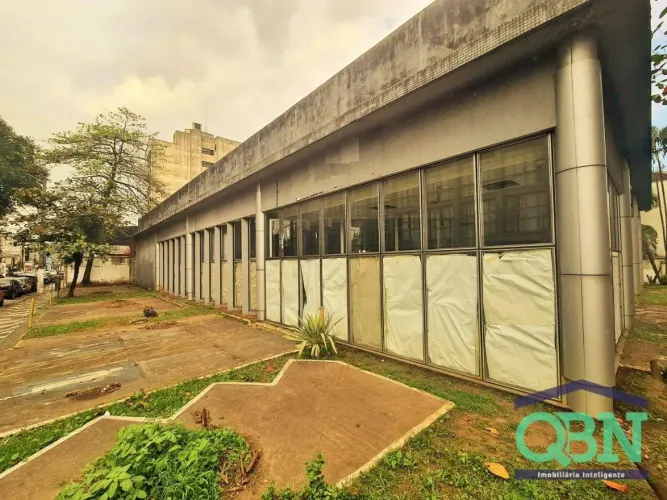 !!OPORTUNIDADE!! MARAVILHOSO TERRENO com 1576m² DE ÁREA e 687m² CONSTRUÍDOS AO LADO DO FOR
