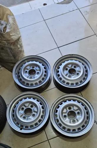 RODAS ARO 15 PRO FUSCA 