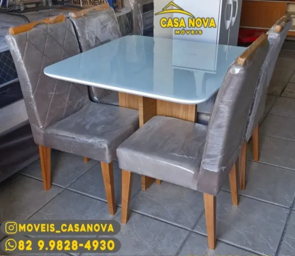 Mesa 4 Cadeiras