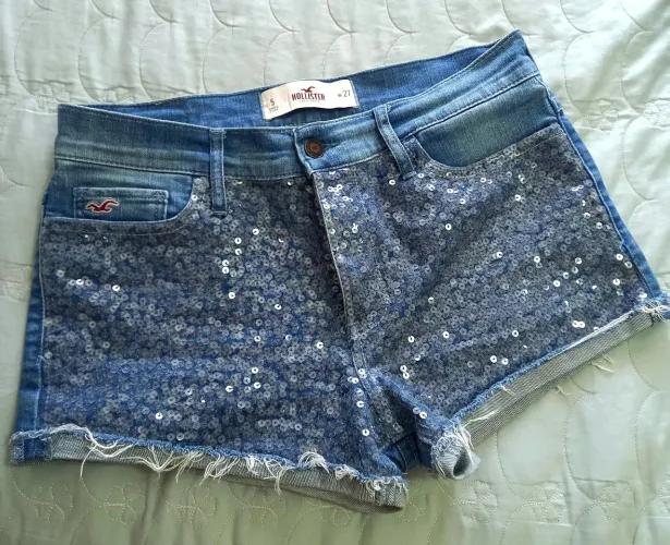 Shorts Jeans Hollister com Paetês