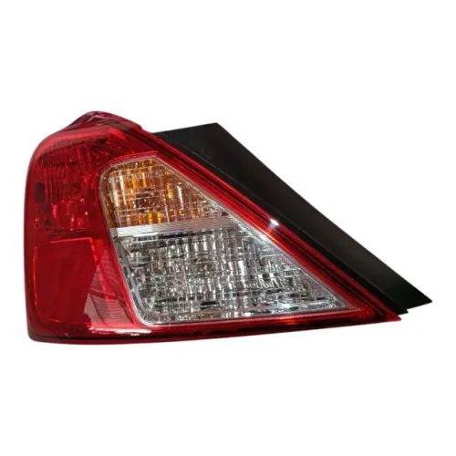lanterna esquerda Nissan Versa original 2011 2012 2013 2014 2015 2016 2017sem uso
