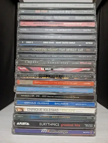 CDs de musica internacional, varios artistas