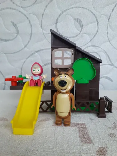 Masha e o Urso - Blocos Parque com Casinha
