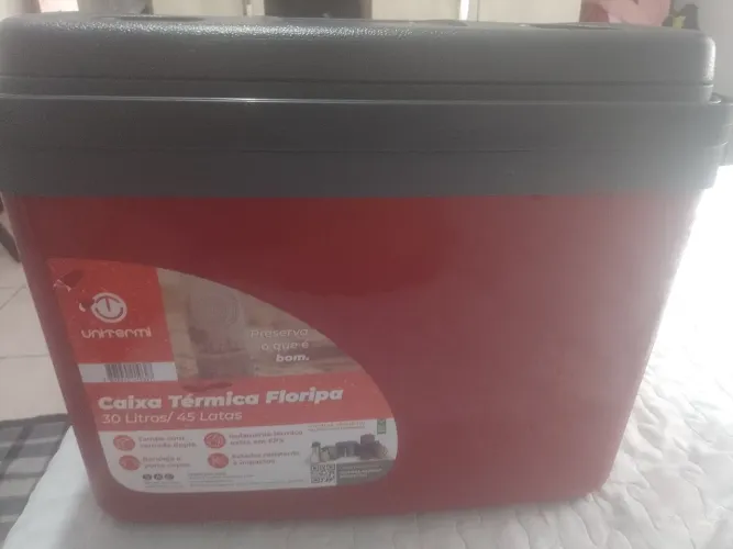 Caixa Térmica Floripa 30 Litros.