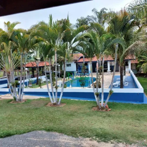 Linda chácara à venda em Laranjal Paulista - SP