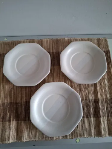 Pratos de sobremesa em cerâmica