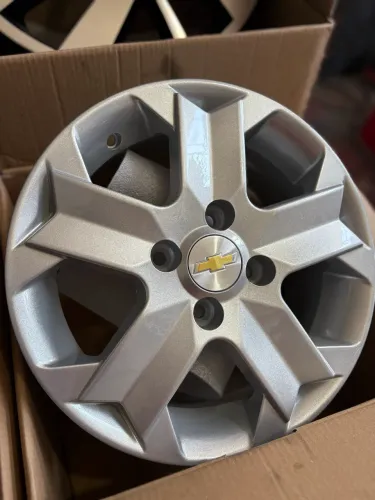 Jogo de rodas r14 novas 4x100 MODELO GM