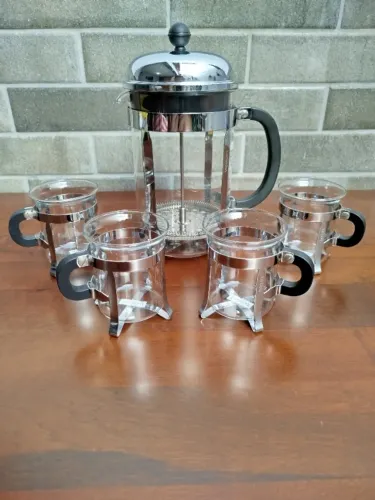 Cafeteira Prensa Francesa Original Bodum 1 Litro + 4 Xícaras Bodum série especial
