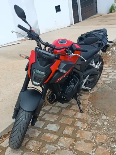 Moto CB 500 Hornet 2026 novinha , vermelha